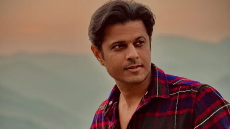 Neil Bhatt Bio, Height, Weight, AGe, Family, Career & More