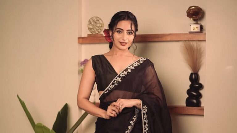 Aishwarya Sharma Bio, Height, Weight, Age, Family, Career & More