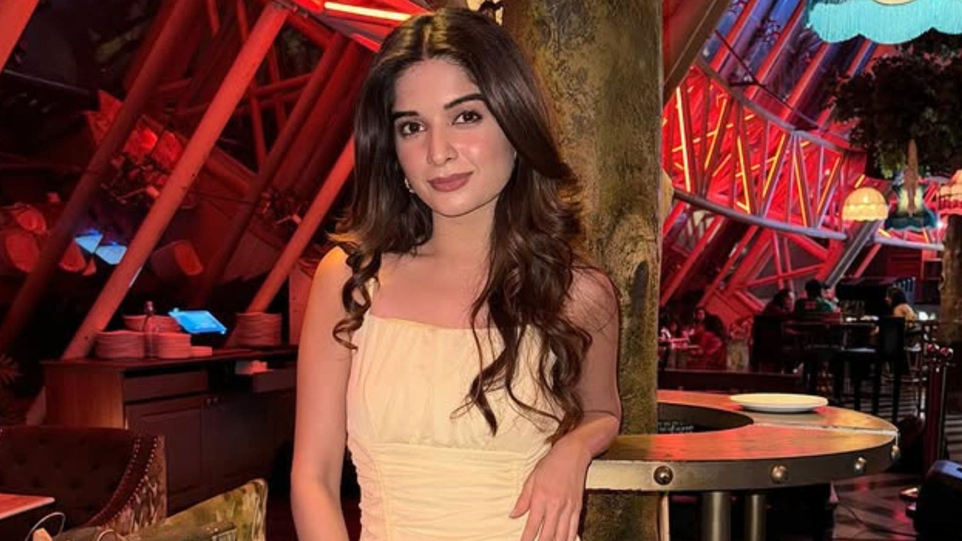 Bhavika Sharma Bio, Height Weight, Age, Family, Career & More